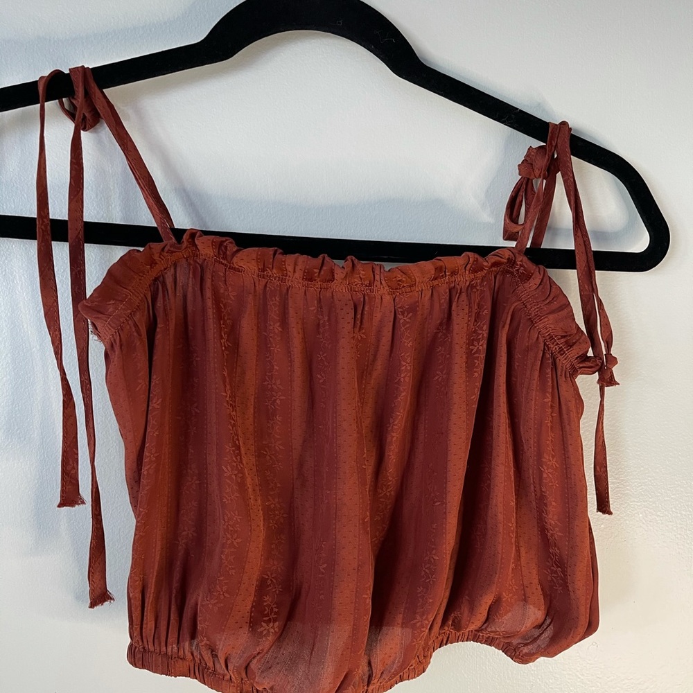 Two tops same style